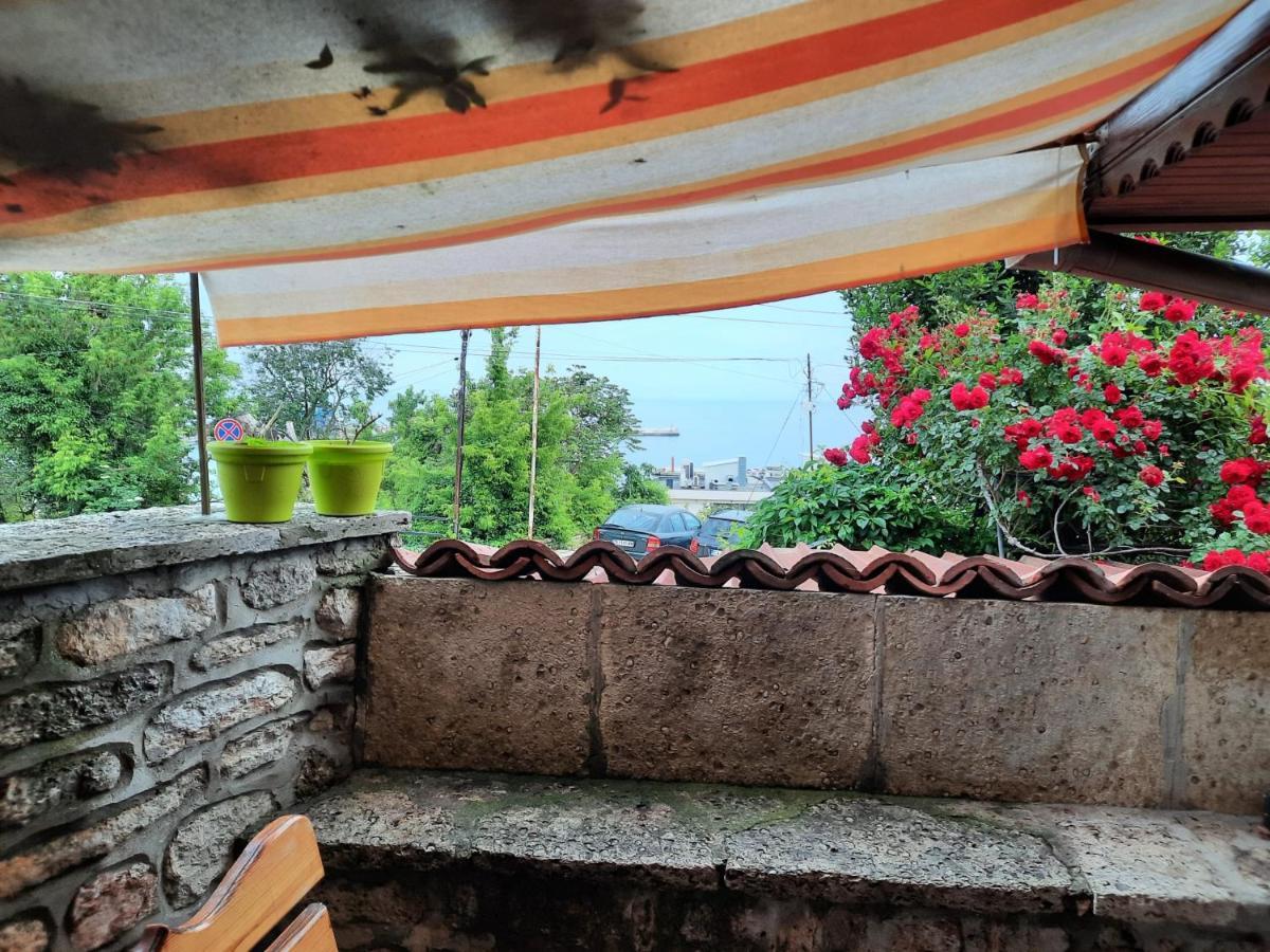 Regina'S Guesthouse بالشيك المظهر الخارجي الصورة
